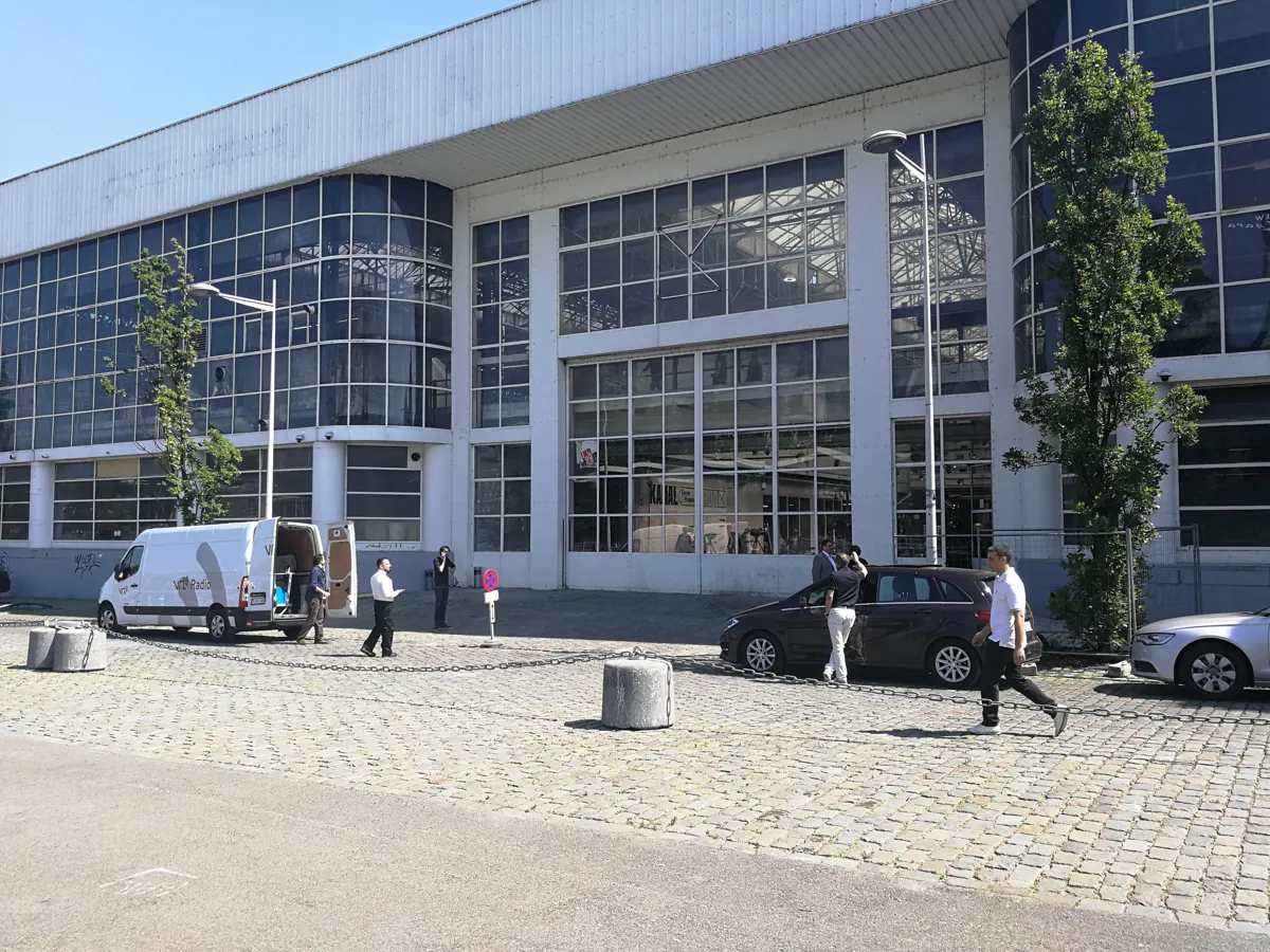 „Kanal–Centre Pompidou“ įėjimas iš kanalo pusės Briuselyje, 2018 m.