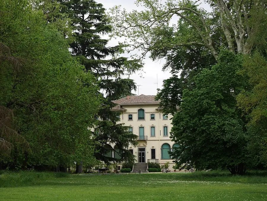 Magnani-Rocca fondo vilos parkas netoli Parmos